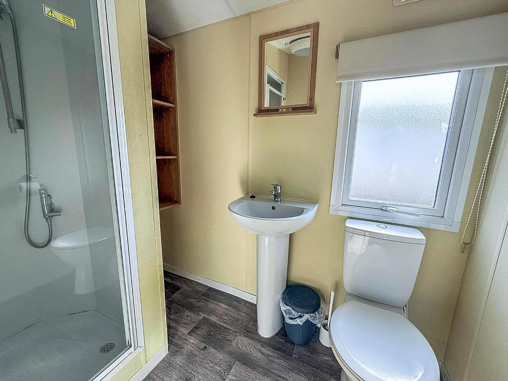 Lovely 6 Berth Caravan At Sunnydale Holiday Park Ref 35375S Louth  ภายนอก รูปภาพ